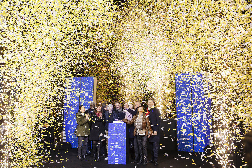 France Champs-Elysees Christmas Lighting
